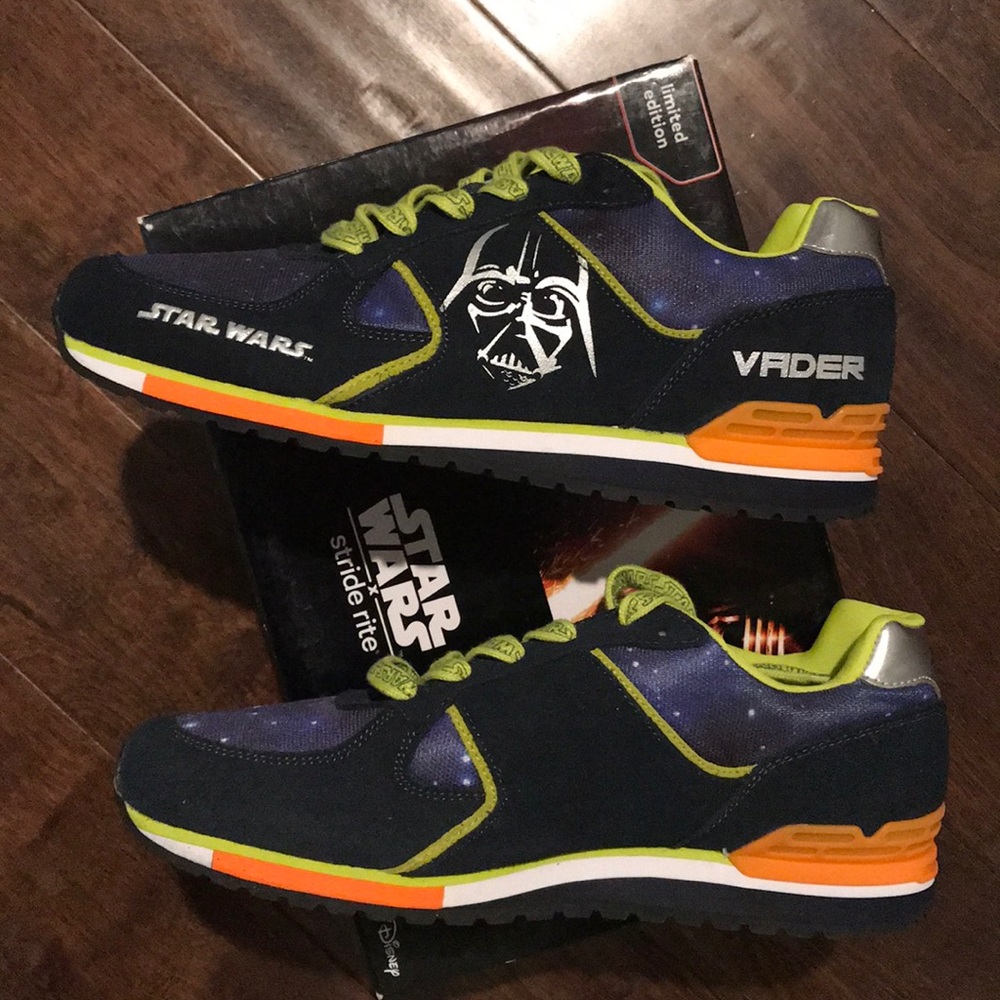 New Limited Edition Star Wars Sneakers 10 M Vader